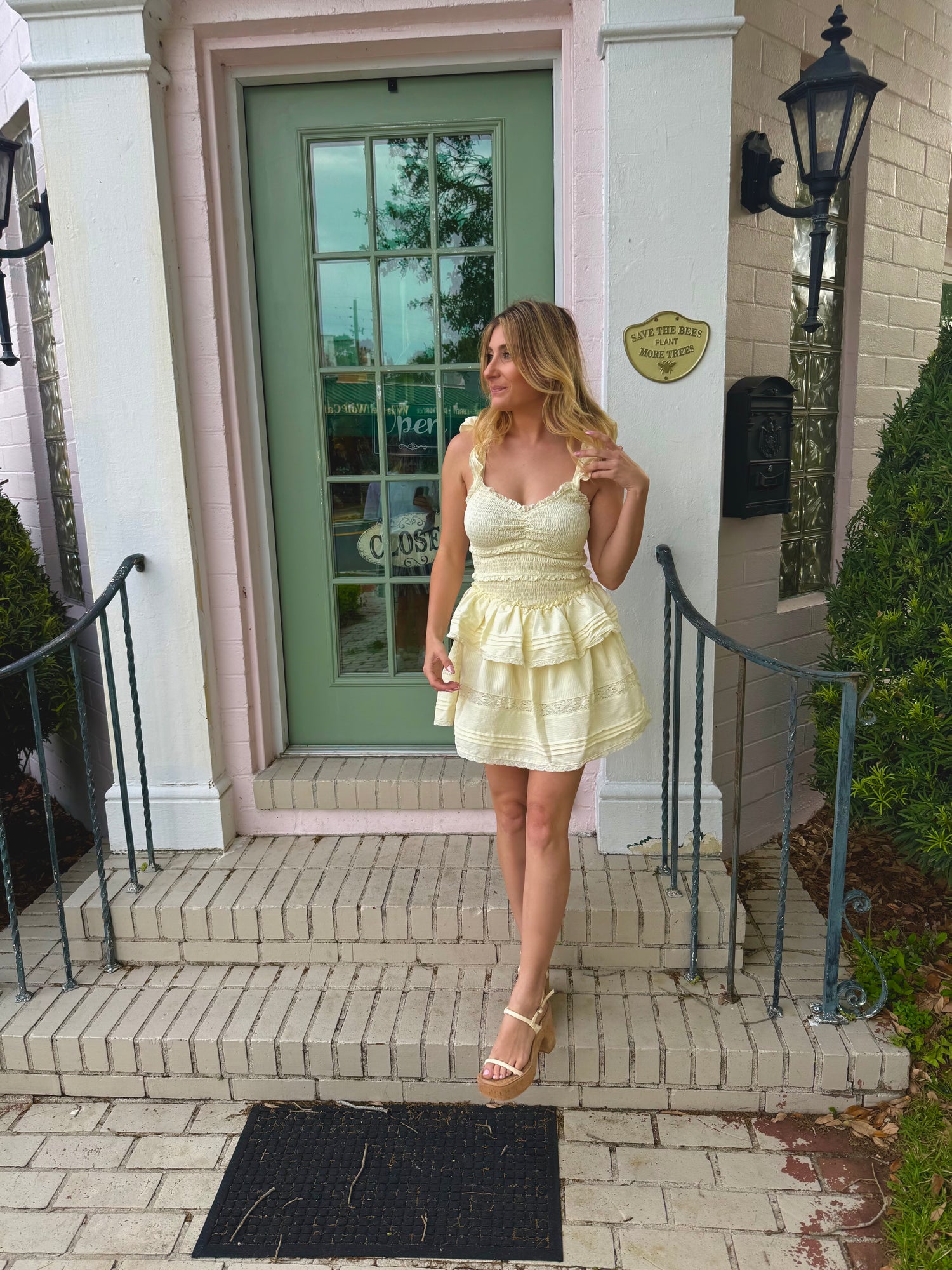 Dresses / Rompers