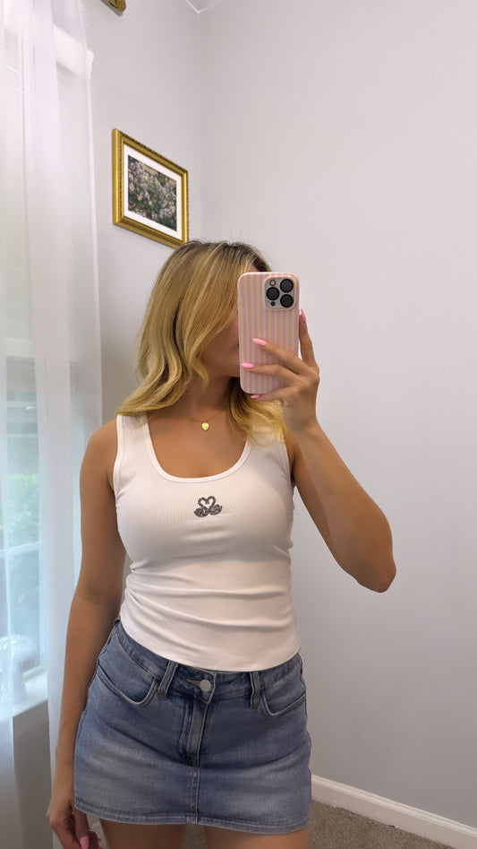 Swan Behavior Tank